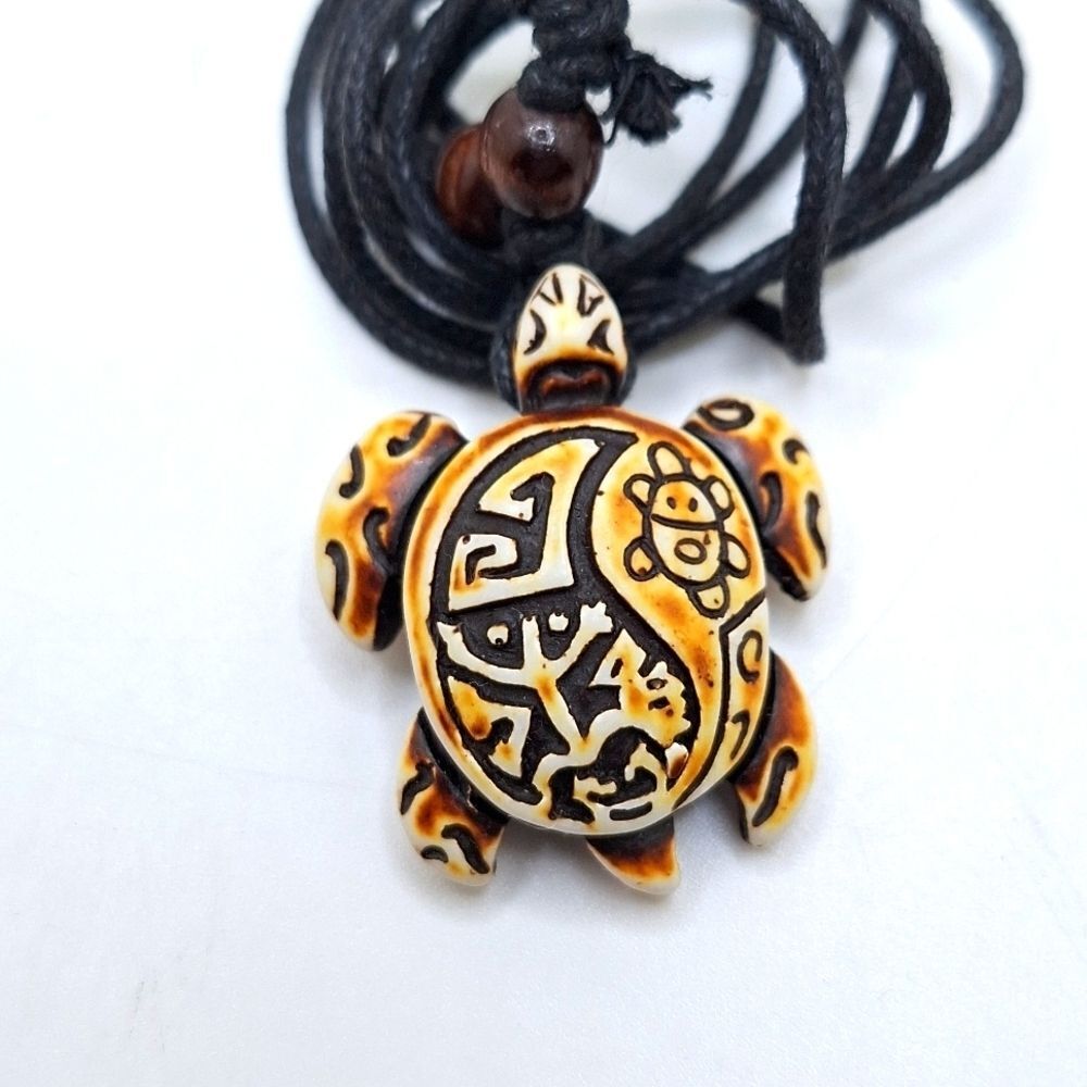 Hawaiian Turtle Pendant tribal Necklace Adjustable Rope Surfer Necklace